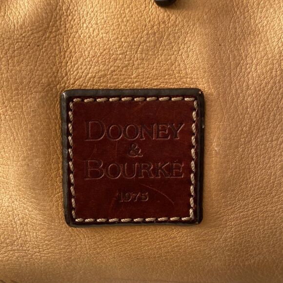 Dooney & Bourke Shoulder Bag - Picture 5 of 12